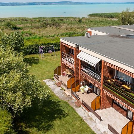 Balatonic Apartman Zamárdi Eksteriør bilde